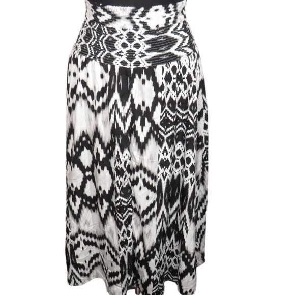 attention Dresses & Skirts - Attention Women's Black White Abstract Print Smocked Waist Midi Skirt Size Large